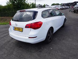 demontáž osobní automobily Opel Astra SPORTS TOURER 1.4 Turbo 2012/4