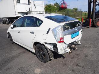 Toyota Prius 1.8 16v Plug in picture 2