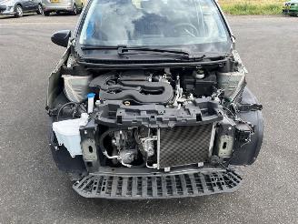 Peugeot 108 1.0 12v picture 5