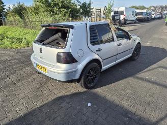 demontáž osobní automobily Volkswagen Golf 1.6 (AKL) 1999/6