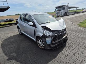 Toyota Aygo 1.0 12V VVT-i picture 4