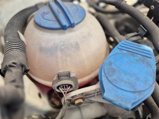 Volkswagen Caddy 1.6 TDI 16V (CAYE) picture 9