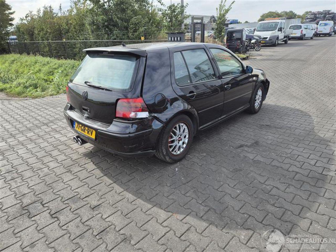 Volkswagen Golf 1.8 Turbo 20V