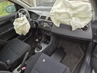 Suzuki Swift  picture 5