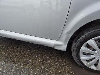 Toyota Aygo 1.0 12V picture 5