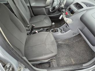 Toyota Aygo 1.0 12V picture 11