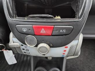 Toyota Aygo 1.0 12V picture 9