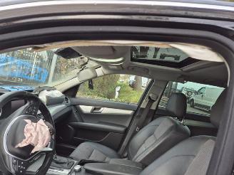 Mercedes C-klasse 2.2 CDI 16V picture 14