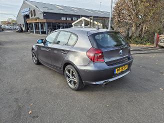 BMW 1-serie 116i picture 2