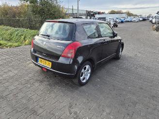 Vrakbiler auto Suzuki Swift 1.3 2005/11