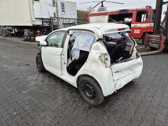 Peugeot 108 1.0 12v picture 2