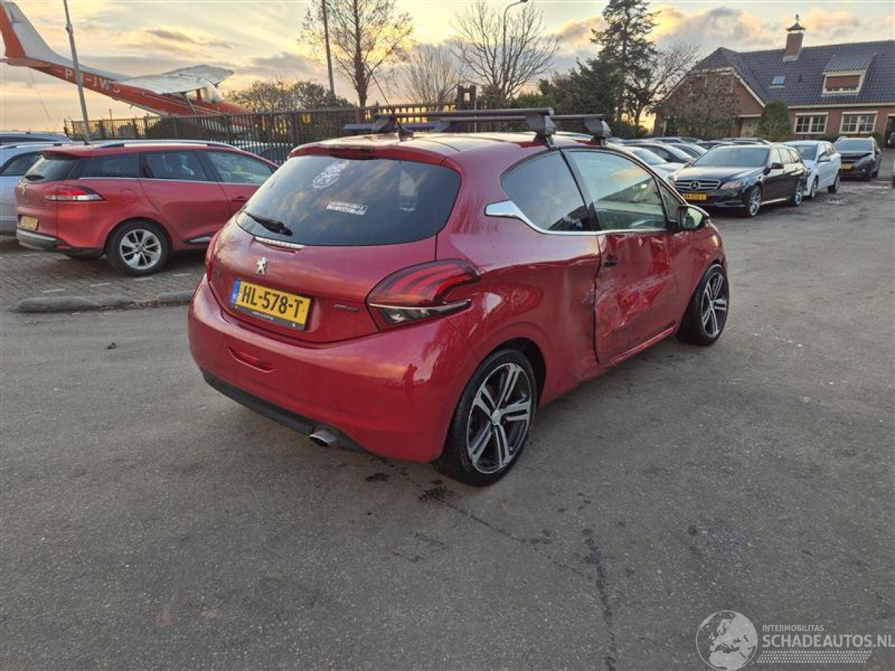 Peugeot 208 1.2  12v