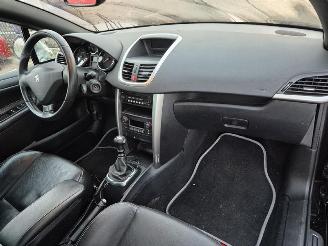 Peugeot 207 CC 1.6 HDiF picture 5