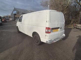 Volkswagen Transporter 2.0 TDi picture 2