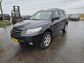 Hyundai Santa Fe 2.7 V6 4x2 picture 3