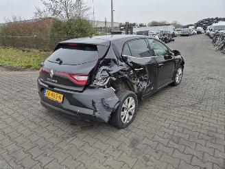 Coche siniestrado Renault Mégane 1.3 TCe 2019/6
