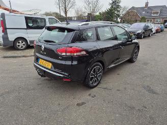 Schadeauto Renault Clio GrandTour 0.9 TCe 2013/5