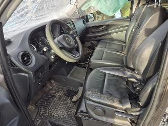 Mercedes Vito Tourer 114 CDi picture 12