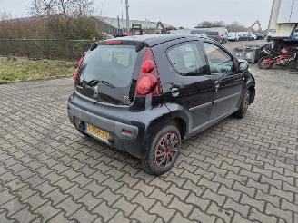demontáž osobní automobily Peugeot 107 1.0 12v 2014/4