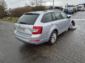 Uttjänta bilar auto Skoda Octavia Combi 1.4 TSi 2013/9