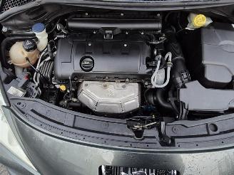 Peugeot 207 1.6 picture 8