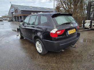 BMW X3 2.0 16v picture 2