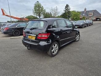 Auto incidentate Mercedes B-klasse 180 CDi 2009/4