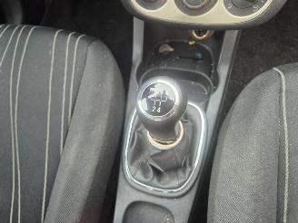 Opel Corsa 1.4 16v picture 8