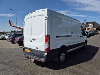 krockskadad bil bedrijf Ford Transit 2.2 TDCi 2014/5