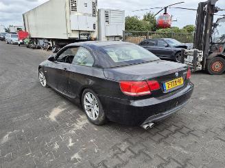 BMW 3-serie 330i Cabrio picture 2
