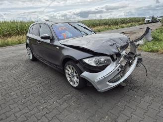 BMW 1-serie 120i picture 4