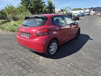 Coche siniestrado Peugeot 208 1.2 Vti 2017/7