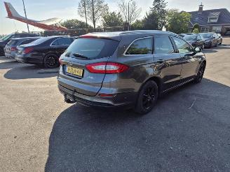 krockskadad bil auto Ford Mondeo Wagon 1.6 TDCi 2015/1