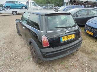 Mini One Mini One/Cooper (R50), Hatchback, 2001 / 2007 1.6 16V One picture 3
