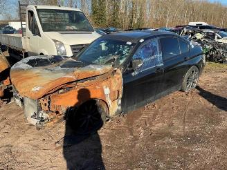 Vrakbiler auto BMW 3-serie 3 serie (F30), Sedan, 2011 / 2018 330e 2016/9
