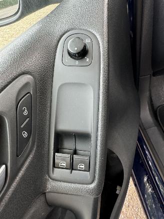 Volkswagen Golf  picture 14