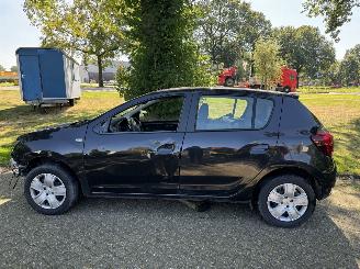 Dacia Sandero  picture 2