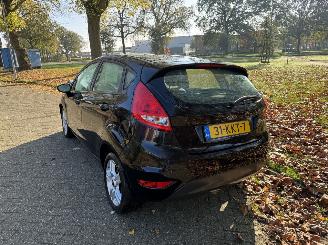 Ford Fiesta  picture 3