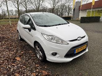 Ford Fiesta  picture 7