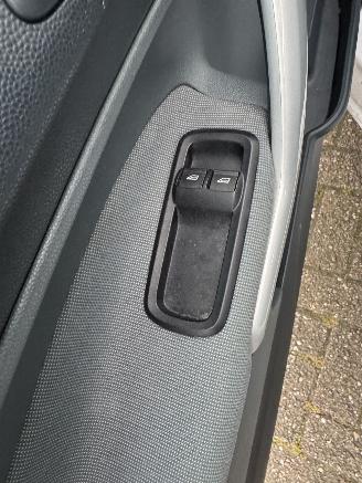 Ford Fiesta  picture 13