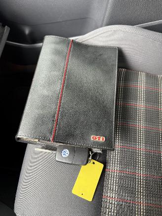 Volkswagen Golf GTI picture 13