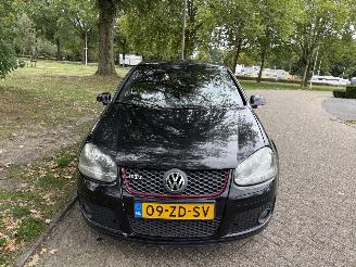 Volkswagen Golf GTI picture 8