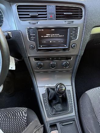 Volkswagen Golf 1.0 tsi picture 18