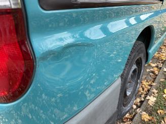 Toyota Hi-Ace  picture 12