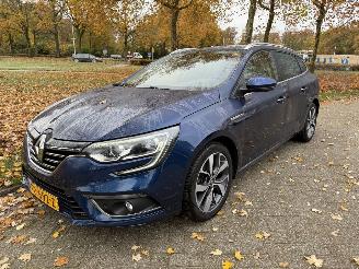 skadebil auto Renault Mégane  2018/1