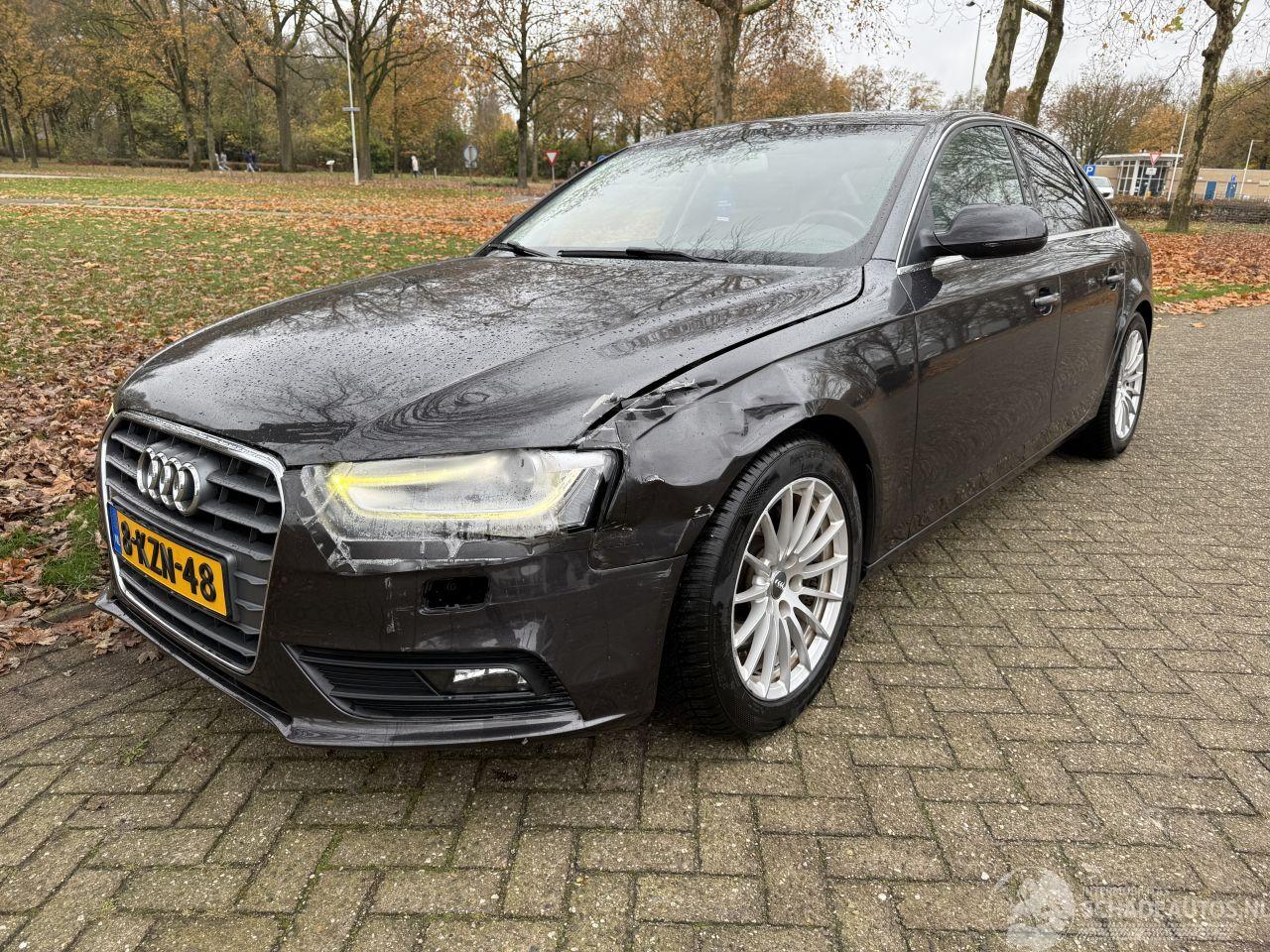 Audi A4 LIMOUSINE