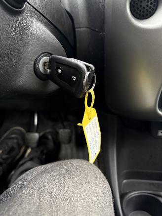 Peugeot 108  picture 20