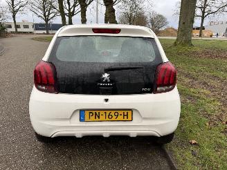 Peugeot 108  picture 4