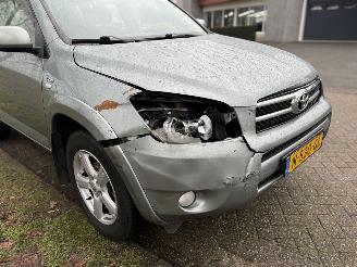 Toyota Rav-4  picture 9