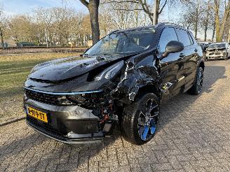 krockskadad bil auto Lynk & Co 01  2022/1
